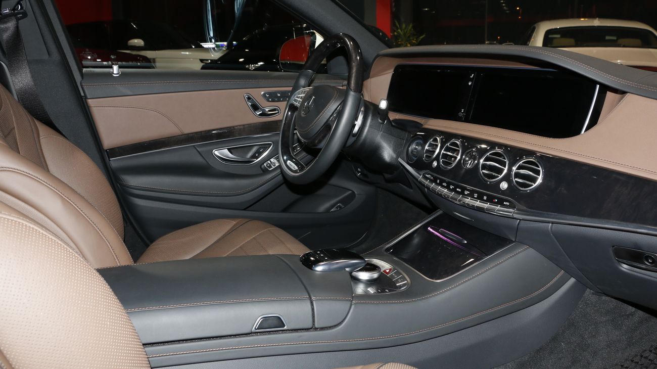 Mercedes-Benz S 550 AMG