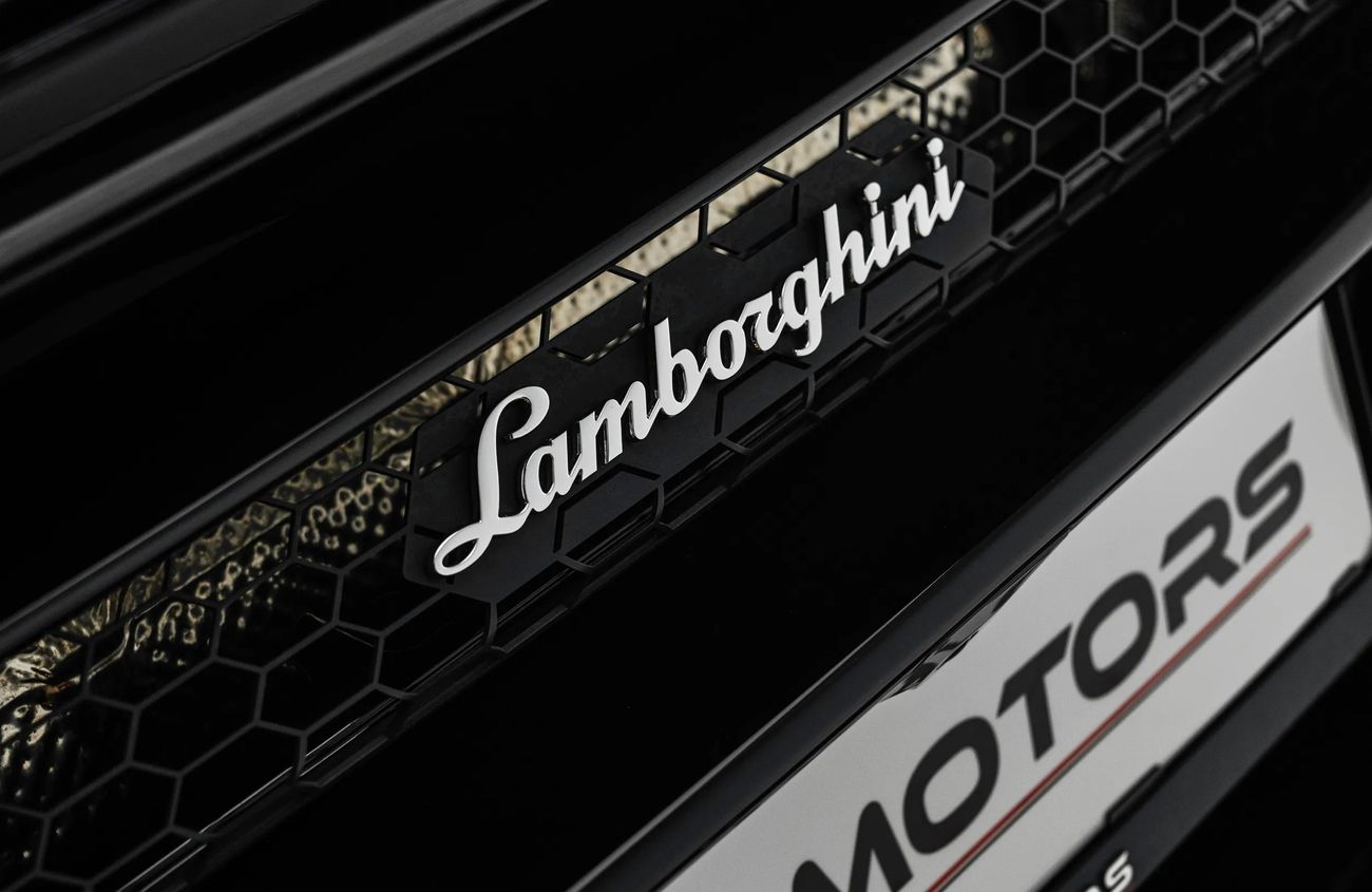 لامبورغيني هوراكان ايفو سبايدر 5.2L V10 Naturally Aspirated Engine