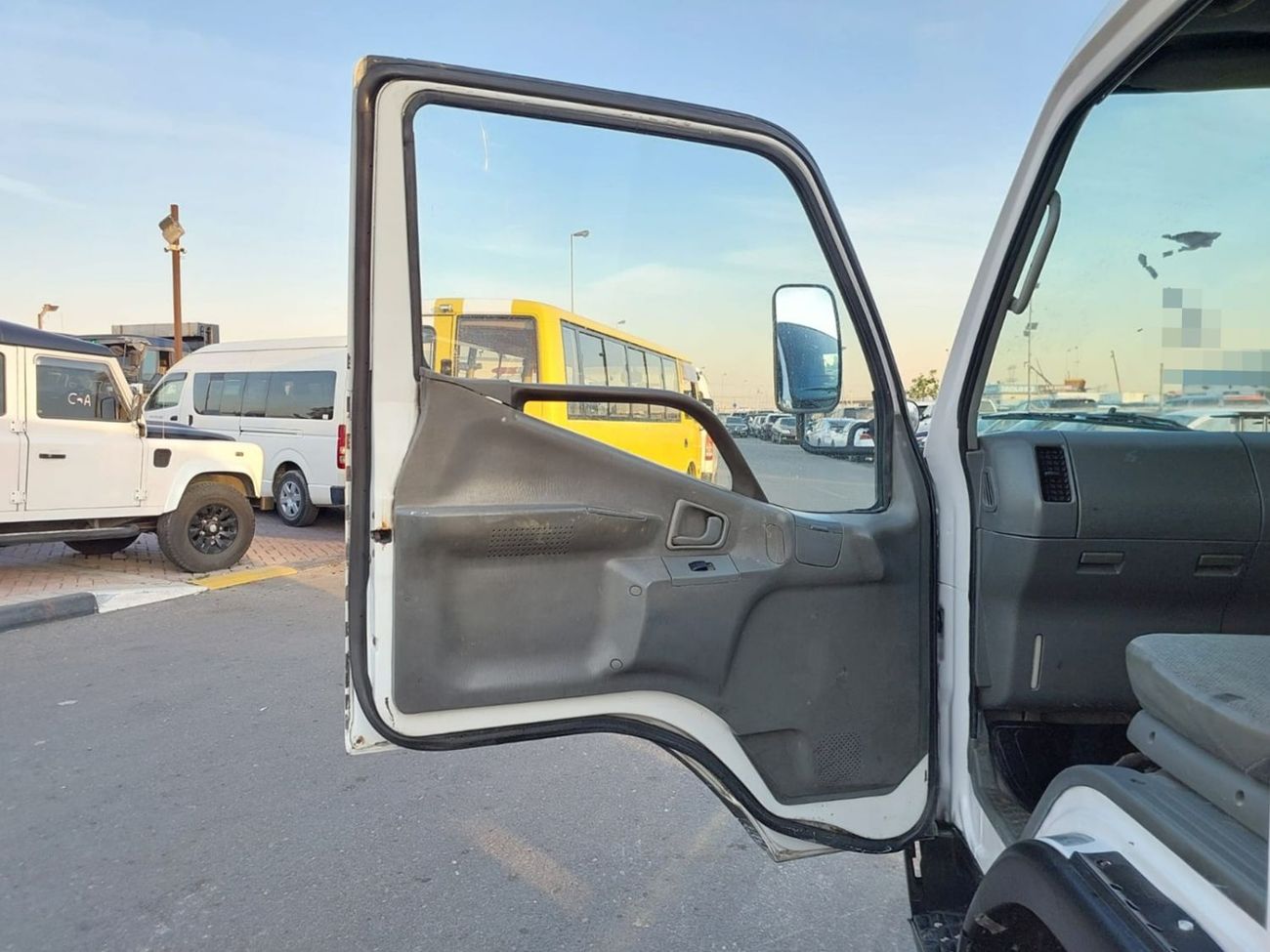 ميتسوبيشي فوسو كانتير MITSUBISHI CANTER TRUCK RHD 1996 MODEL 4.5 L DIESEL MANUAL(PM23015)