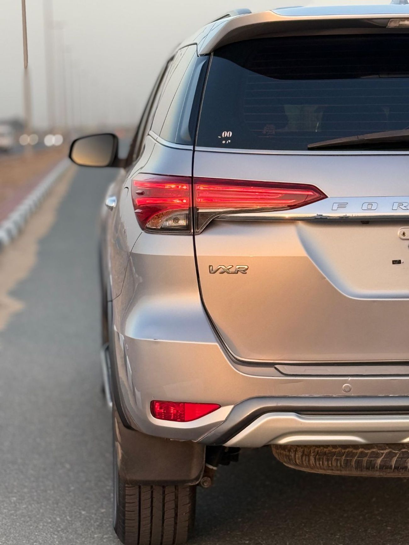 تويوتا فورتونر VXR 4.0L (278 HP)