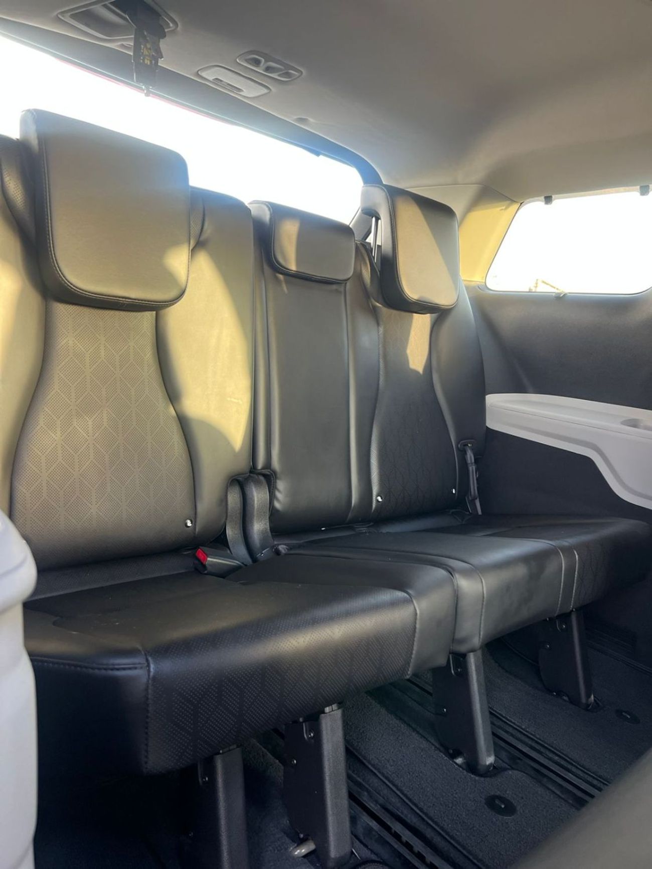 كيا كارنيفال 2022 Kia Carnival EX 3.5 V6 FWD- Full Option - 7 Seater - Front & Rear Radar Sensor - Trunk / Door F