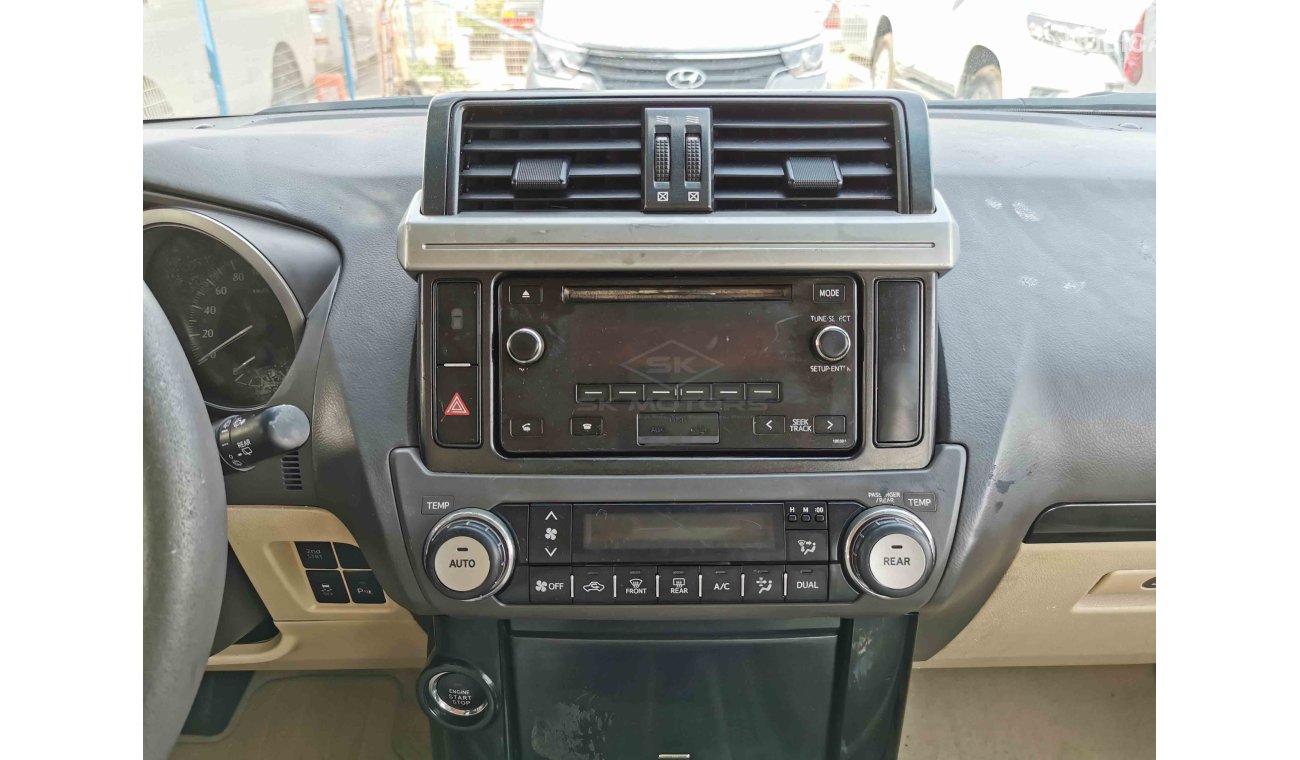 Toyota Prado 4.0L V6 PETROL, 17" RIMS, LED HEADLIGHTS, COOL BOX, CD-USB-AUX, AIRBAGS (LOT # 4811)