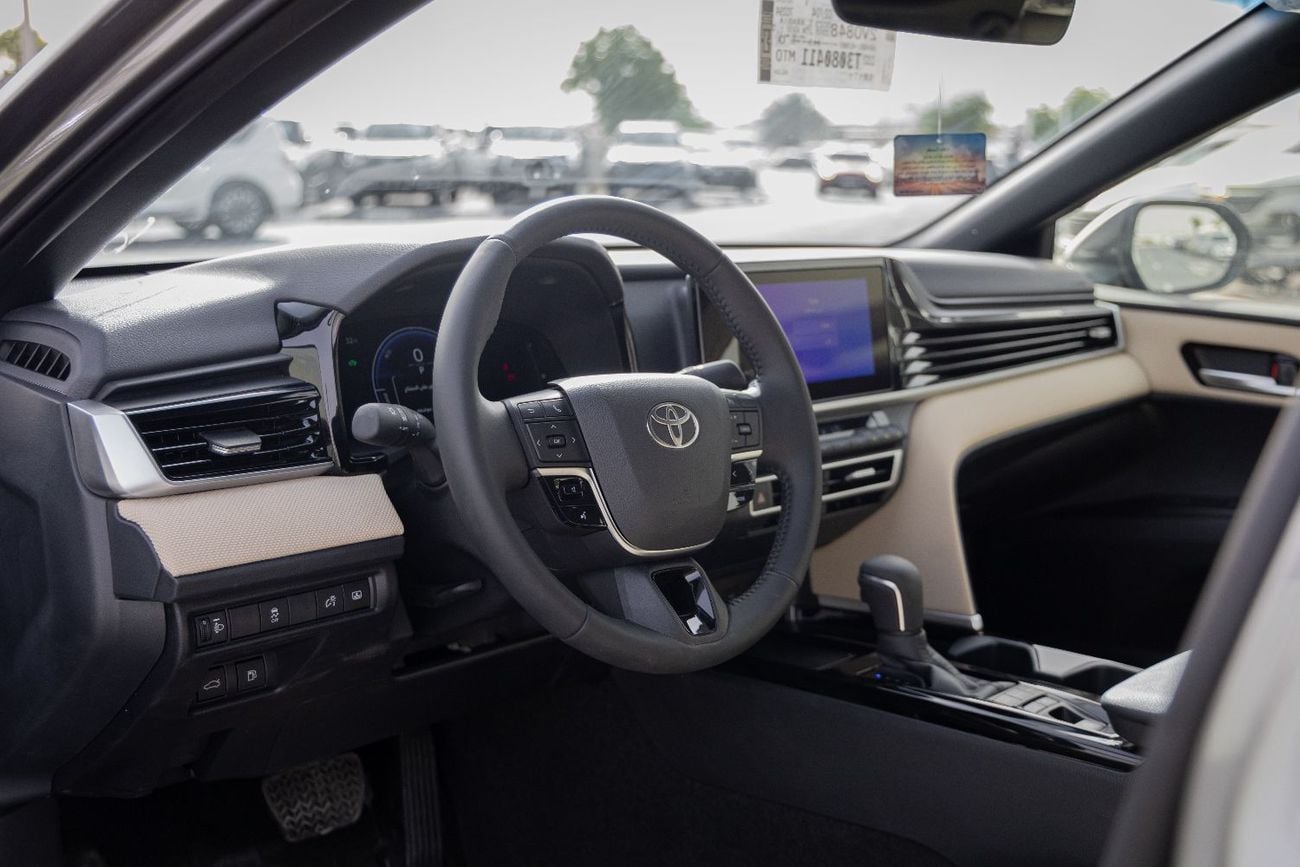 Toyota Camry Toyota Camry LE 2.5 L | Hybrid | Gray | Panoramic Sunroof | Electric Chair | 2026 GCC Specs