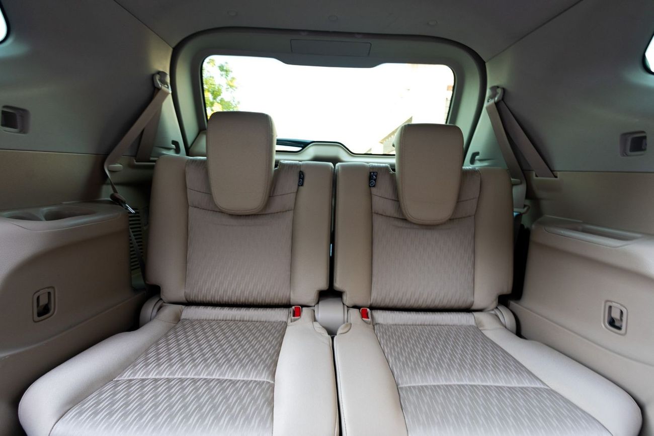 نيسان إكس تريل SV 2.5L Nissan X-Trail SV 2018 GCC under Warranty with Flexible Down-Payment.