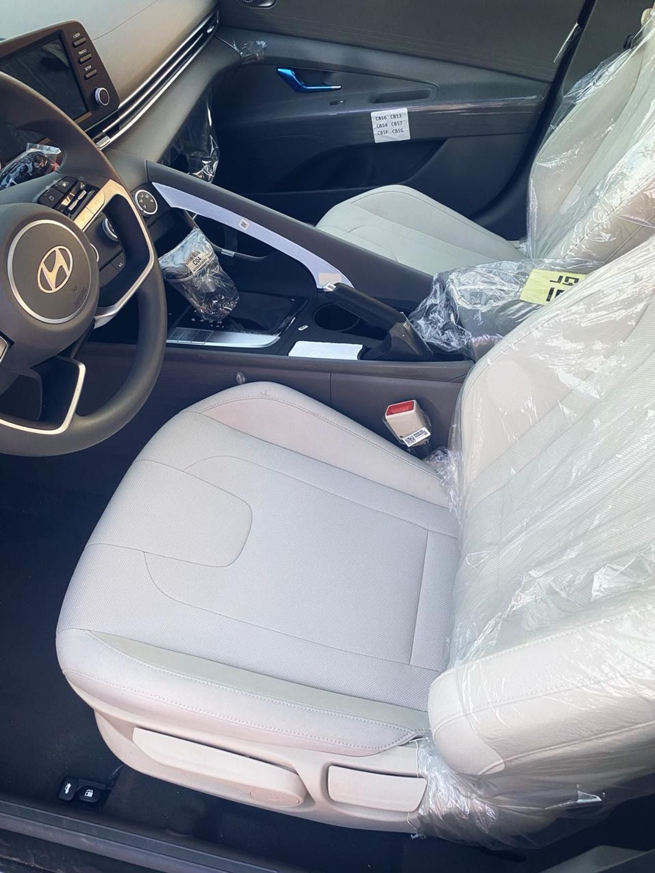هيونداي إلانترا SMART HYUNDAI ELANTRA CN7 1.6L PREMIERE PLUS GCC SPECS 2024 MODEL 17800  EXPORT PRICE