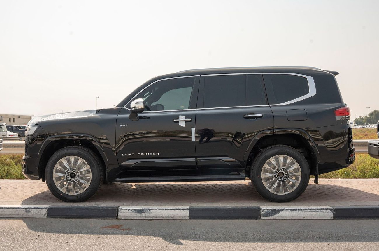 تويوتا لاند كروزر 2026 Toyota LC300 VXR 3.5L Hybrid AT (Black -red)