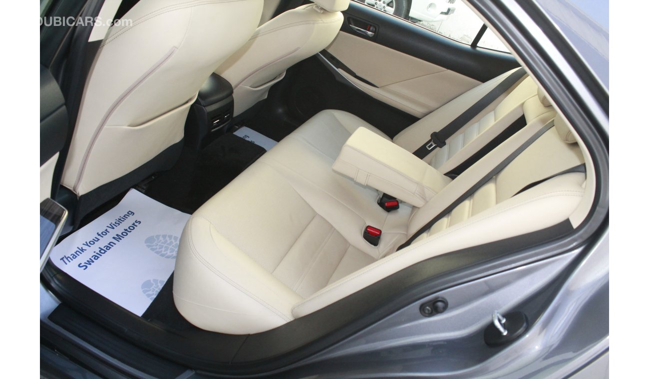 Lexus IS350 3.5L 2015 MODEL FULL OPTION