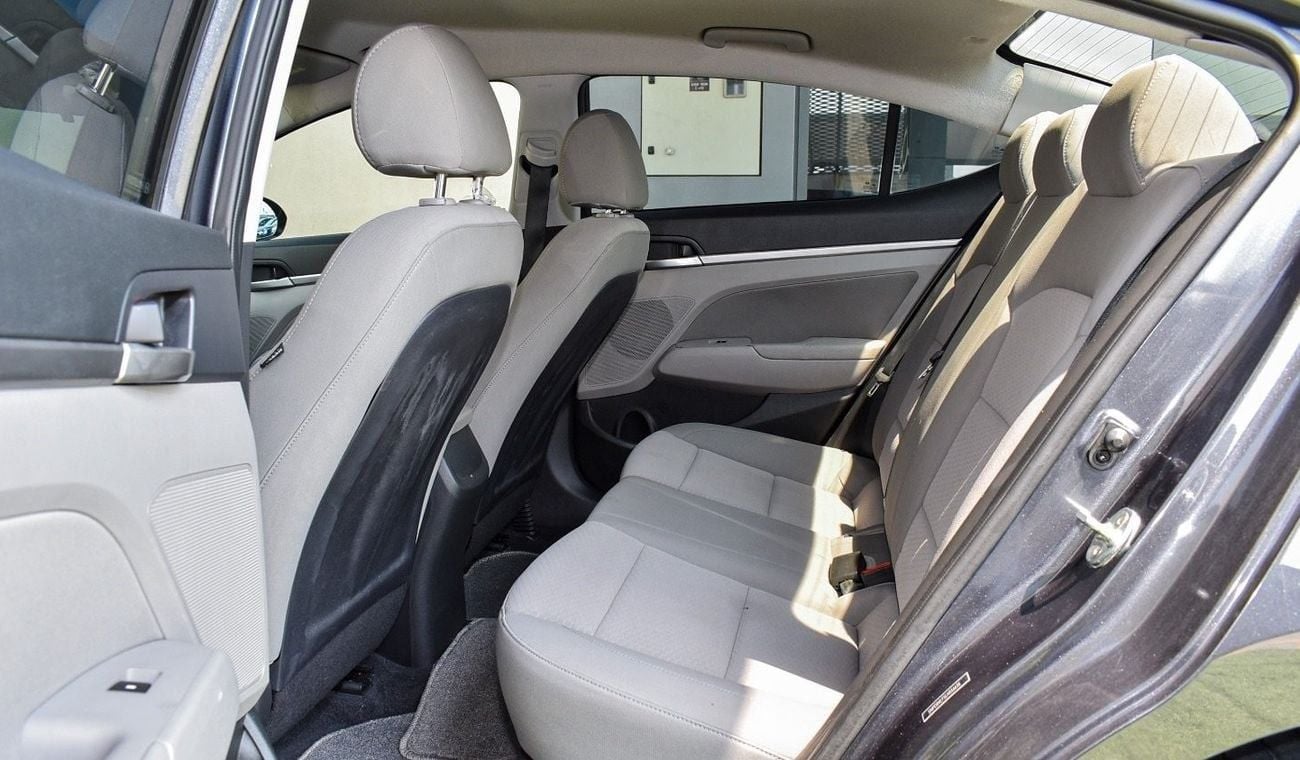 Hyundai Elantra Comfort 2.0L