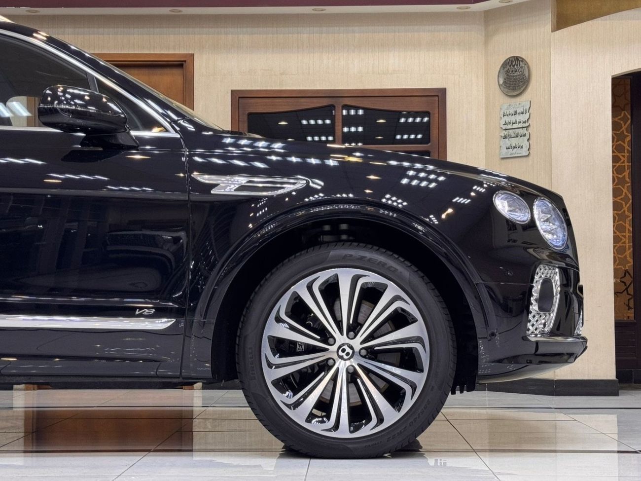 بنتلي بينتايجا  Bentayga 4.0T