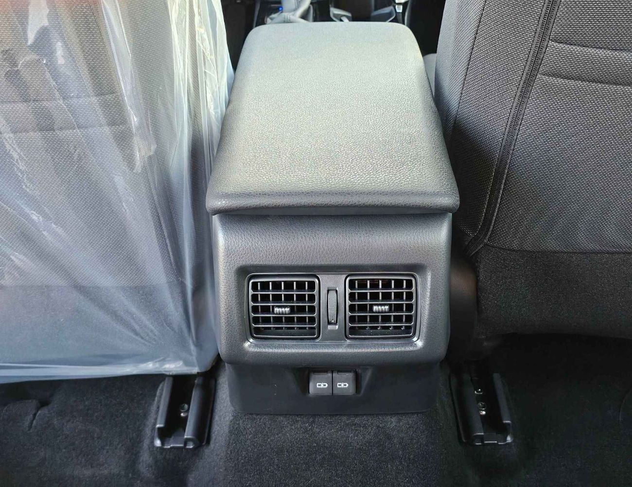 Toyota Camry LE / 2.5L V4 PETROL / DRIVER POWER SEAT / SUNROOF (CODE # LE)