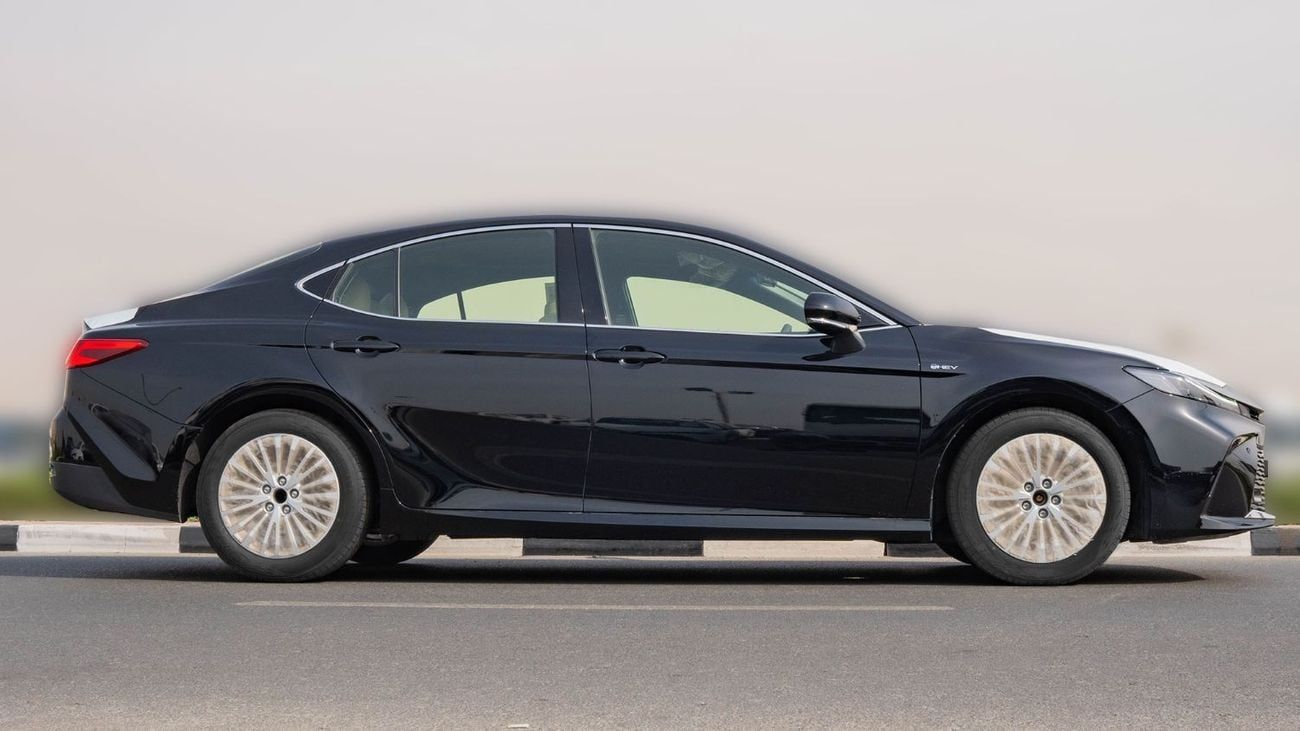 تويوتا كامري 2026 Toyota Camry LE 2.5L AT Hybrid (with Panoramic Sunroof)