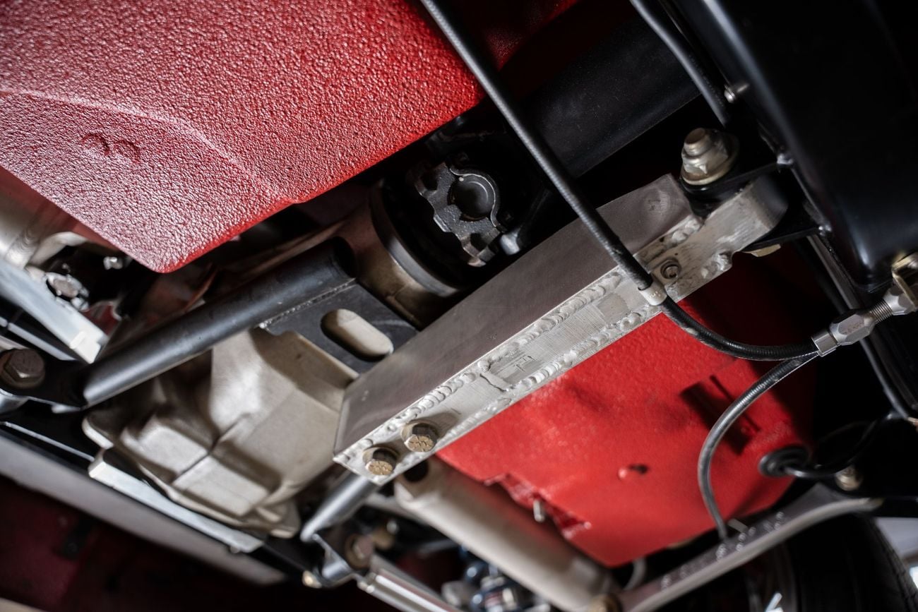 شيفروليه كورفت Stingray GM502 Hogan Intake 5 Speed Pro Touring Restomod