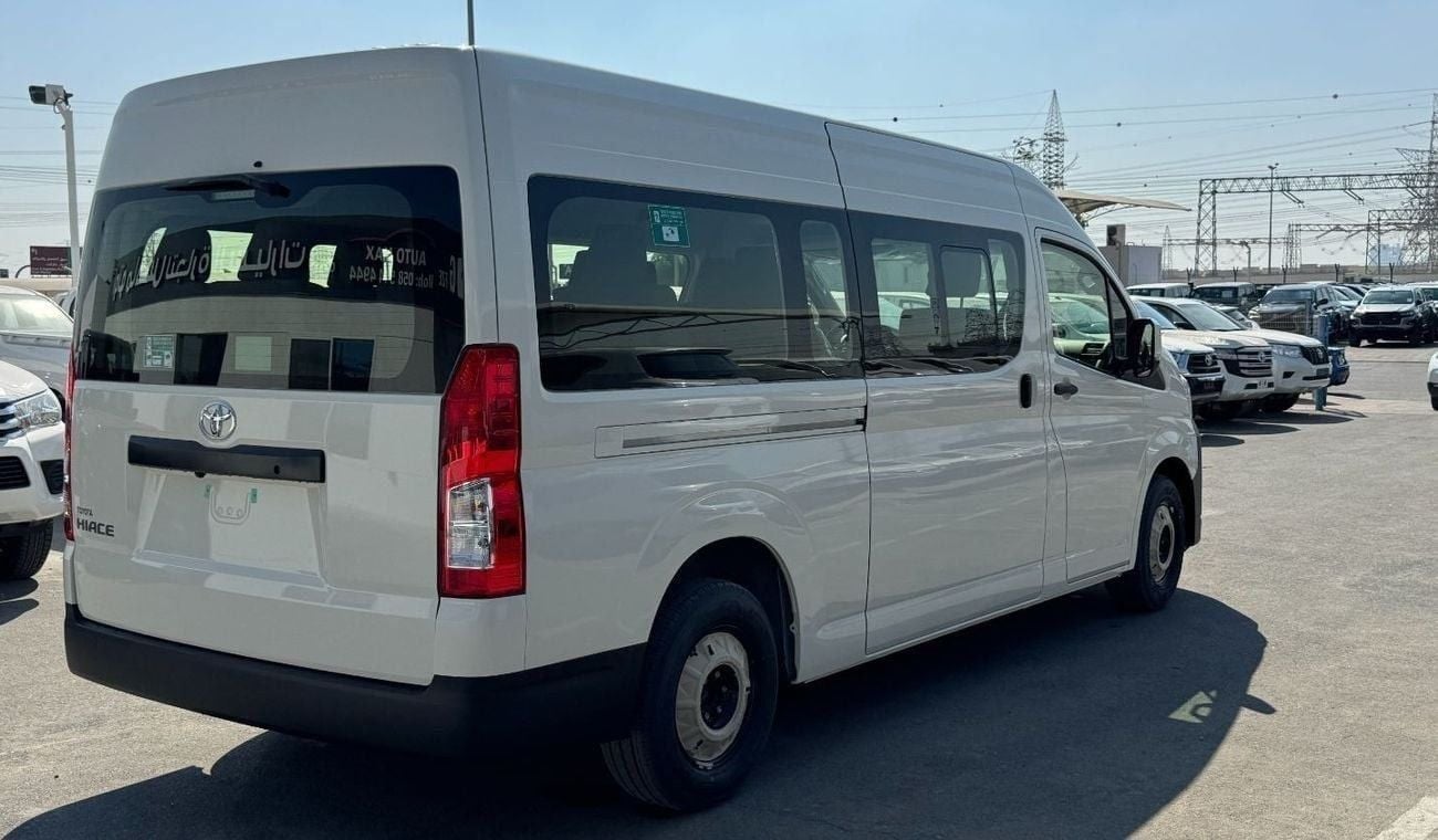 Toyota Hiace TOYOTA HIACE 13 SEATER 2.5L MT 2026