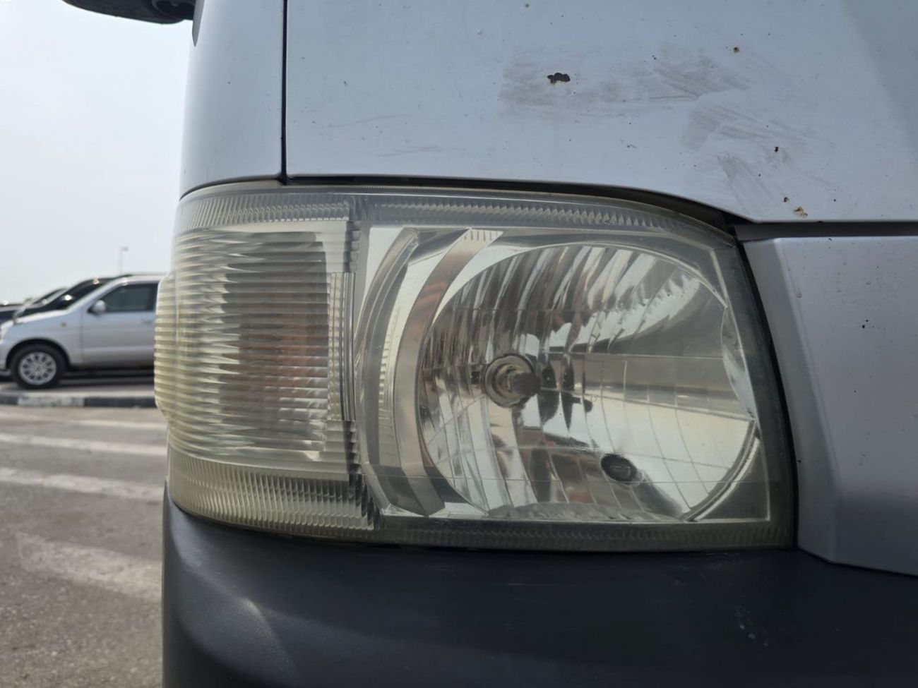 Toyota Hiace TOYOTA HIACE VAN RHD 2006 MODEL 2.5 L DIESEL AUTOMATIC(PM03390)