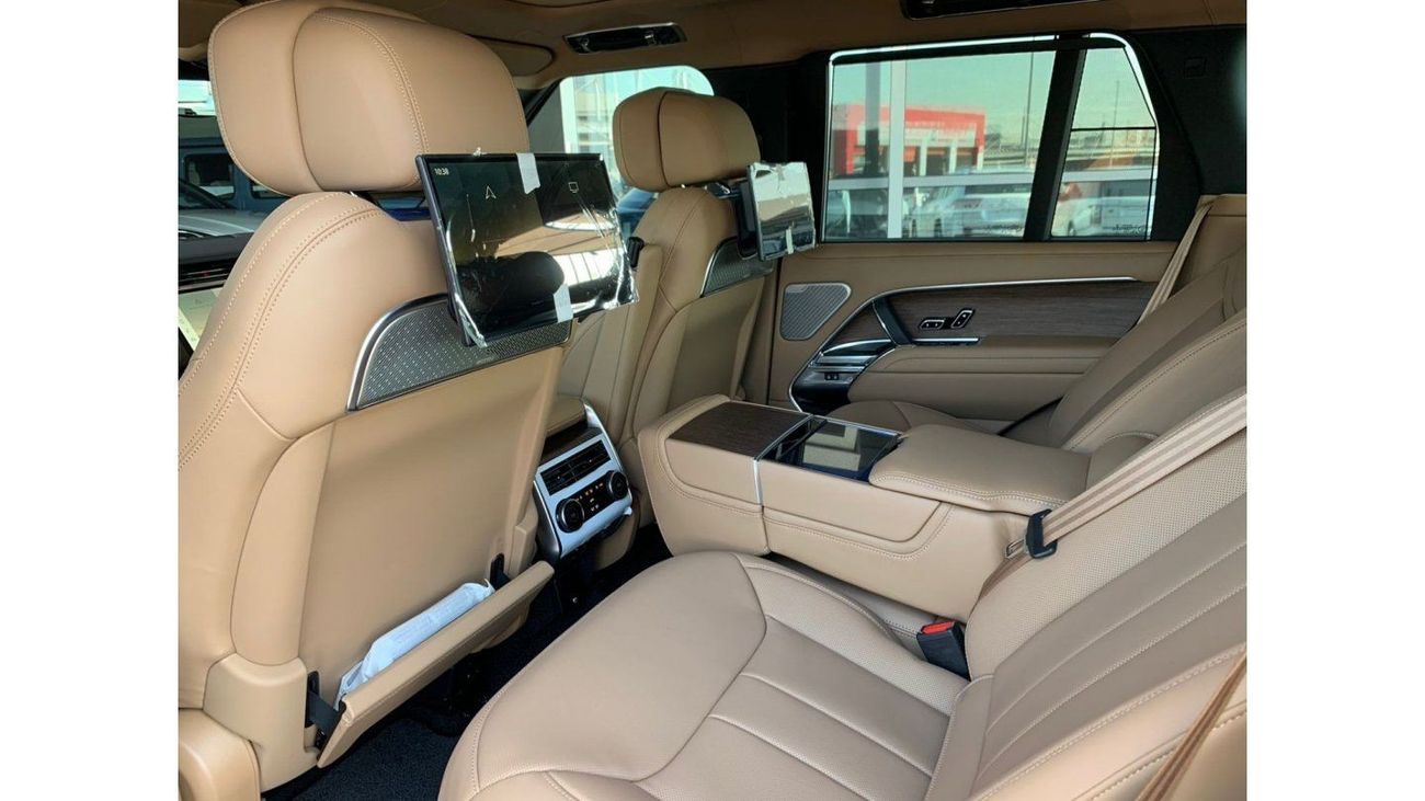 Land Rover Range Rover GCC Spec / Under Warranty