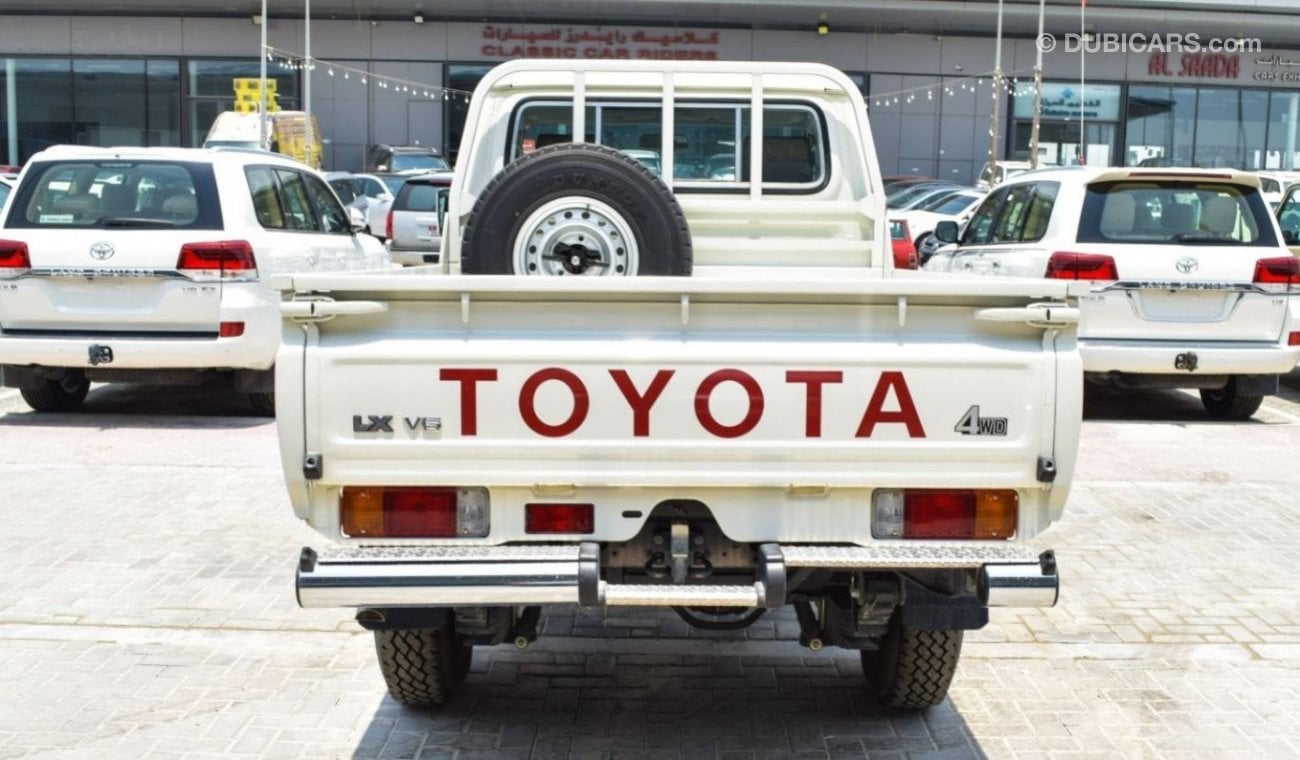 Toyota Land Cruiser Pick Up Toyota Land Cruiser Pick UpLX V6 4.0ltr,petrol winch, difflock, 4/4, power window, center lock, wood