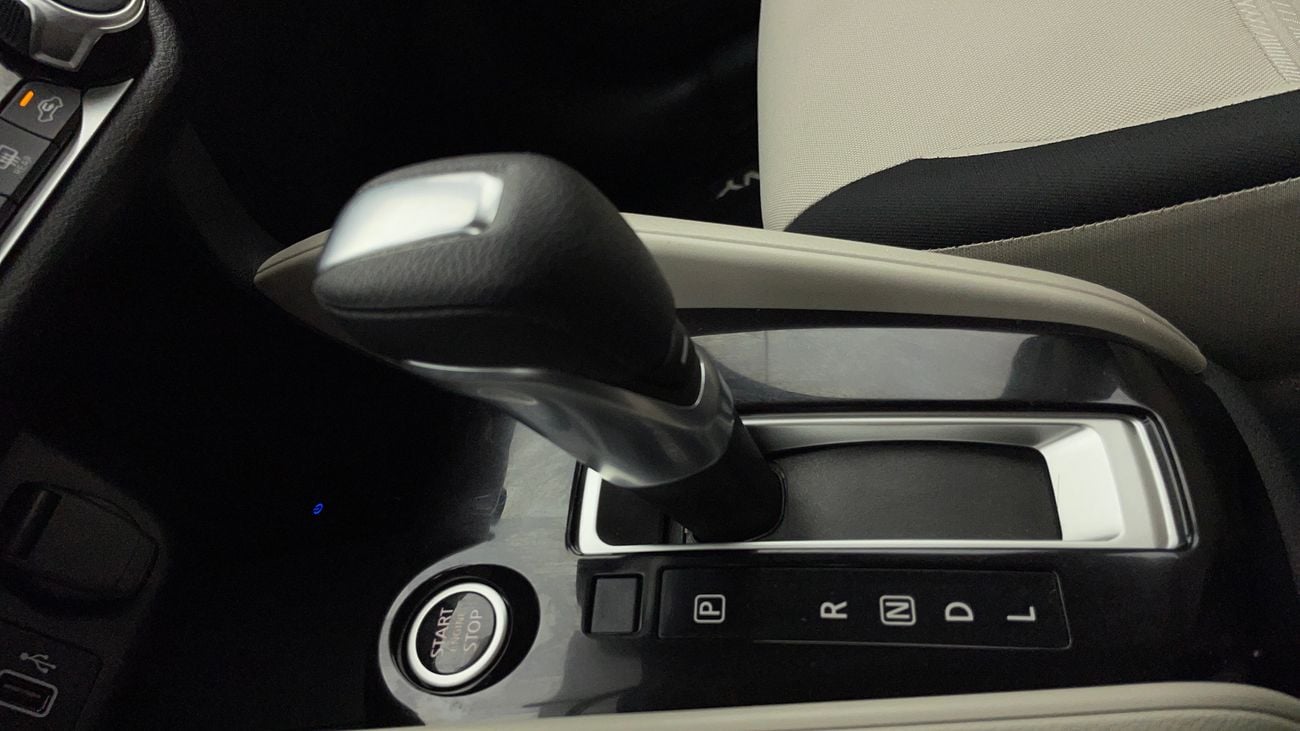 نيسان صني SL 1.6 | بدون دفعة مقدمة | اختبار القيادة في المنزل