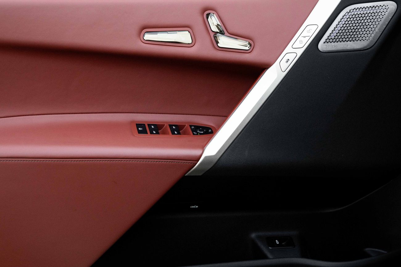 BMW iX iX 40i | 4,309 P.M | 0% Downpayment | BMW iX 40i | BMW Warranty!