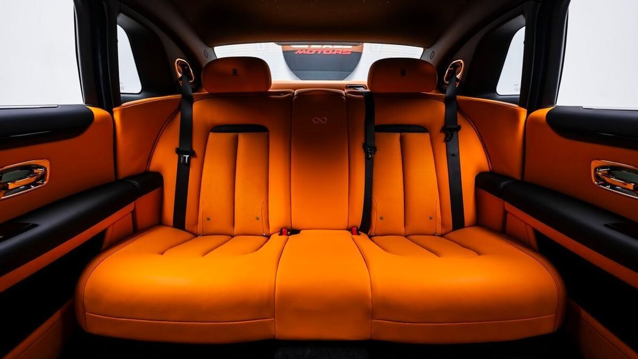 رولز رويس جوست Black Badge 2024 - GCC - Under Warranty and Service Contract