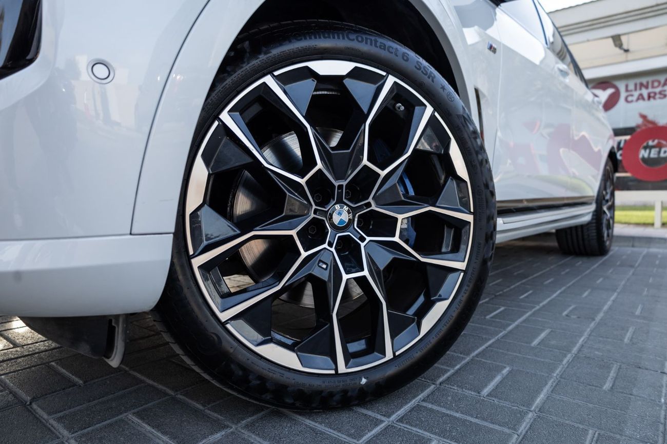 بي أم دبليو X7 40i M Sport Pure 3.0L (335 HP)