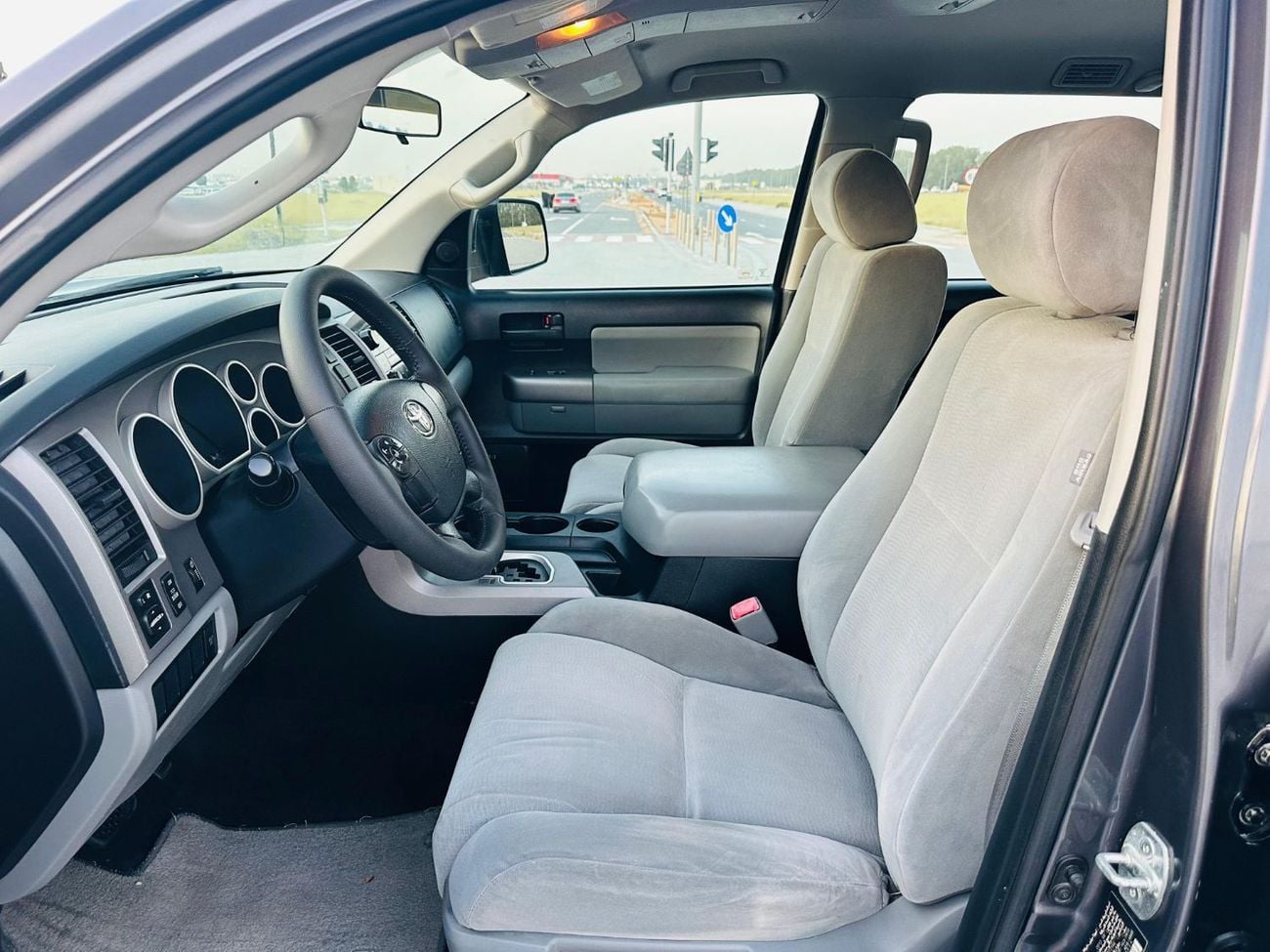 Toyota Sequoia