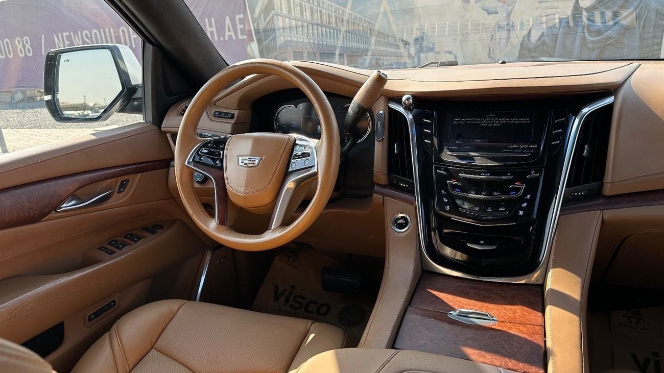 Cadillac Escalade GCC Premium 6.2L