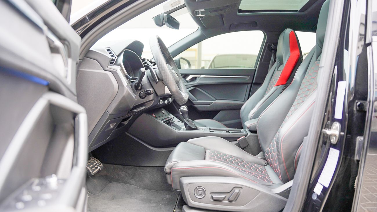 أودي RSQ3 Q3 RS SPORTBACKTFSI 2.5 L 400 HP