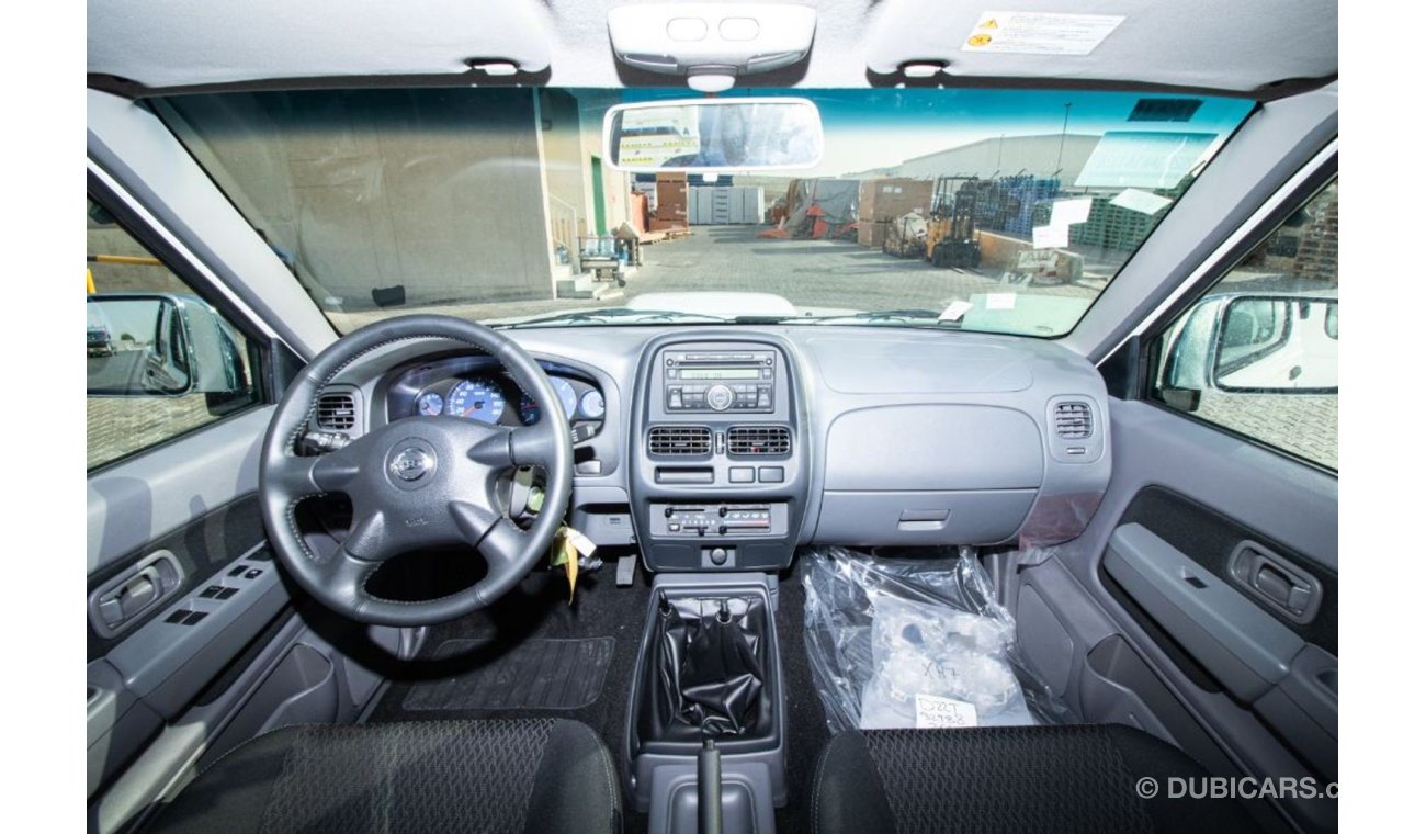 Nissan NP 300 HARDBODY 2.5L DSL 4x4 with Power mirrors, Power windows and CD Player