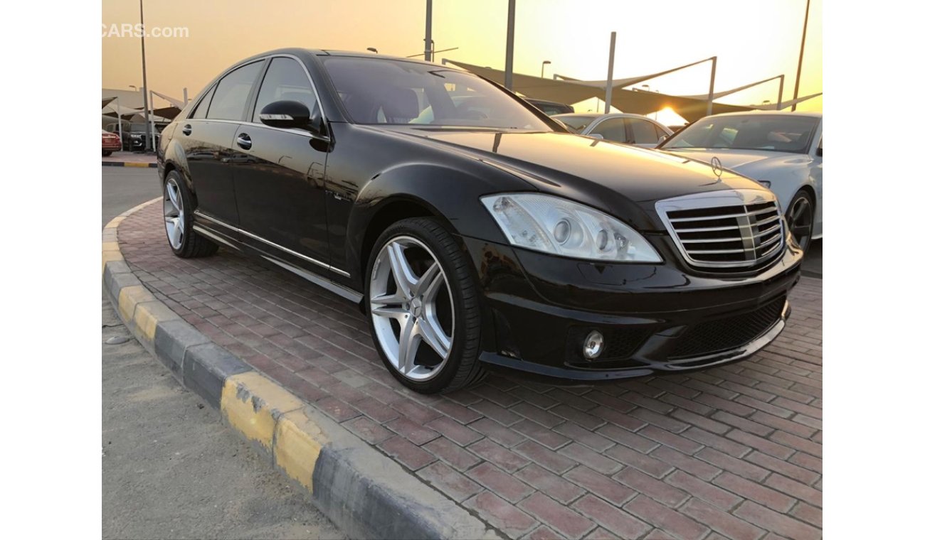 مرسيدس بنز S 500 موديل 2007 خليجيه حاله وكاله من الداخل والخارج فل اوبشن بانوراما تبريد وتسخين في الكراسي نيت فيجن مث