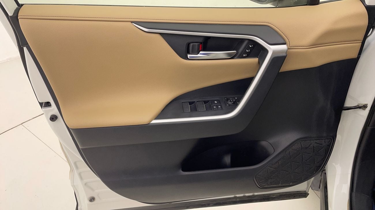 Toyota RAV4 VXR 2.5 | Zero Down Payment | Home Test Drive