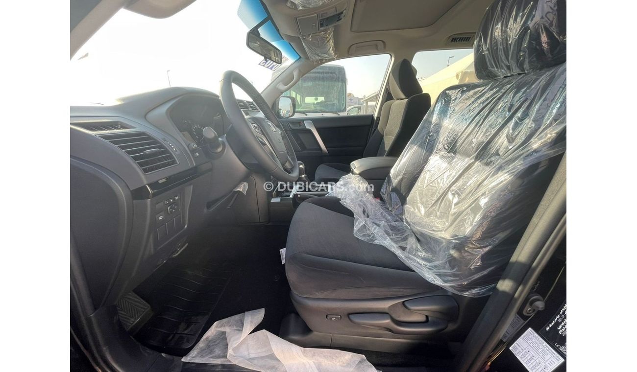 تويوتا برادو تويوتا برادو TXL 4.0L V6 بفتحة سقف لون اسود موديل 2022