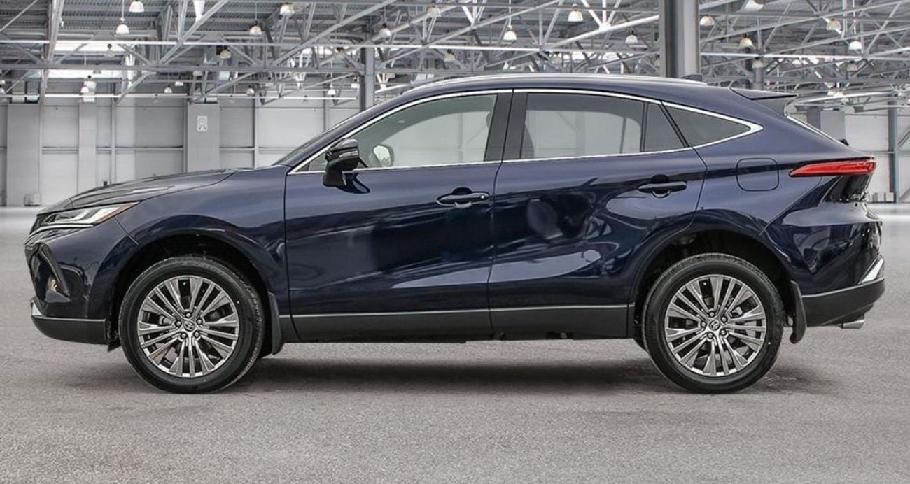 Toyota Venza XLE Hybrid Brand New * Export Price *