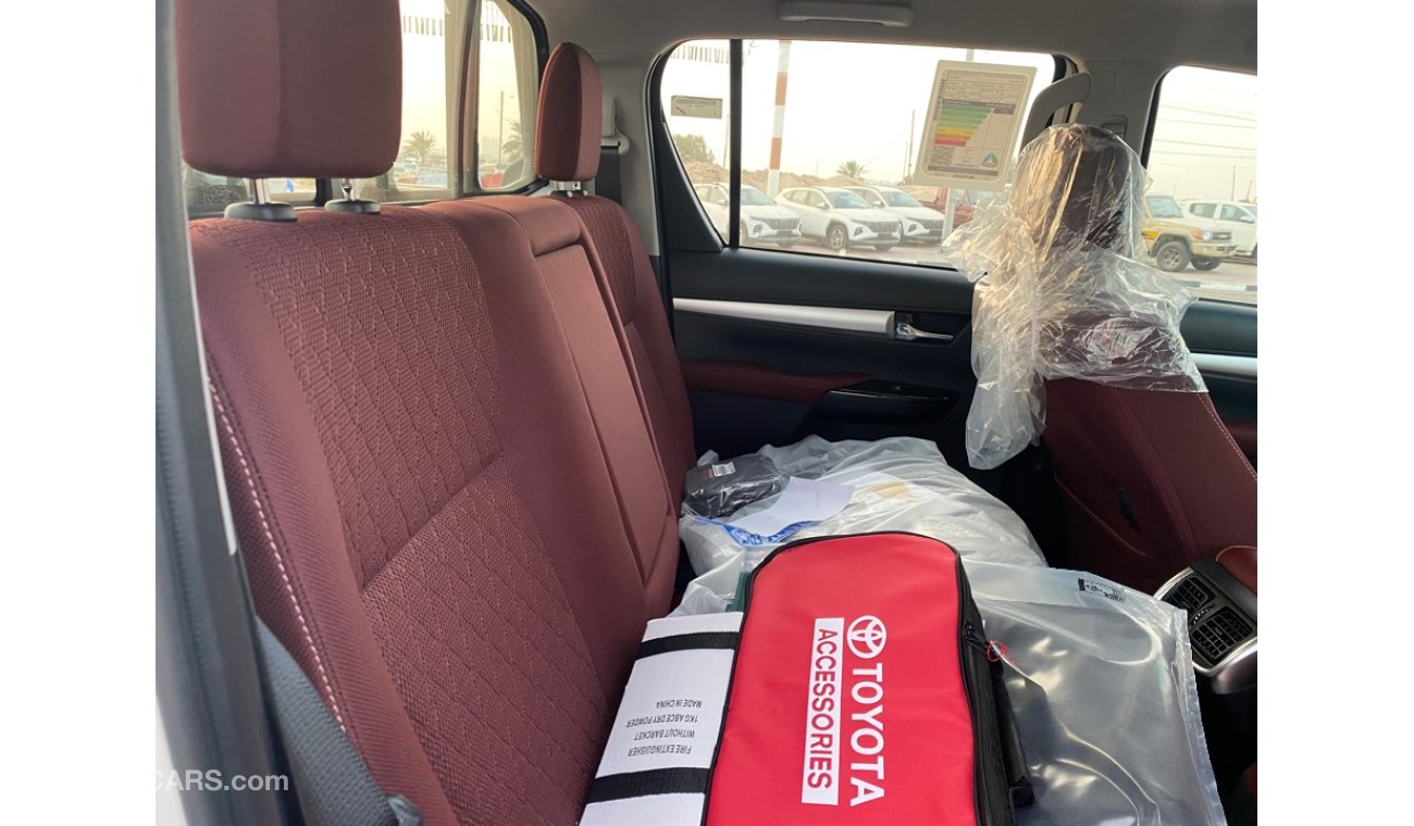 تويوتا هيلوكس 2022 2.4L DSL 4X4 FULL OPTIONS FOR EXPORT ONLY