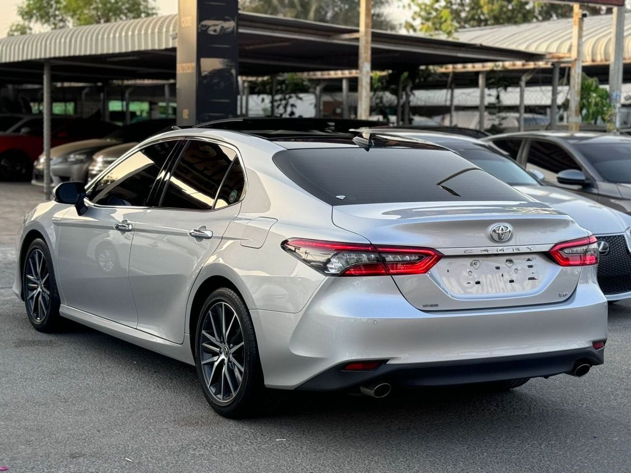 تويوتا كامري SE+