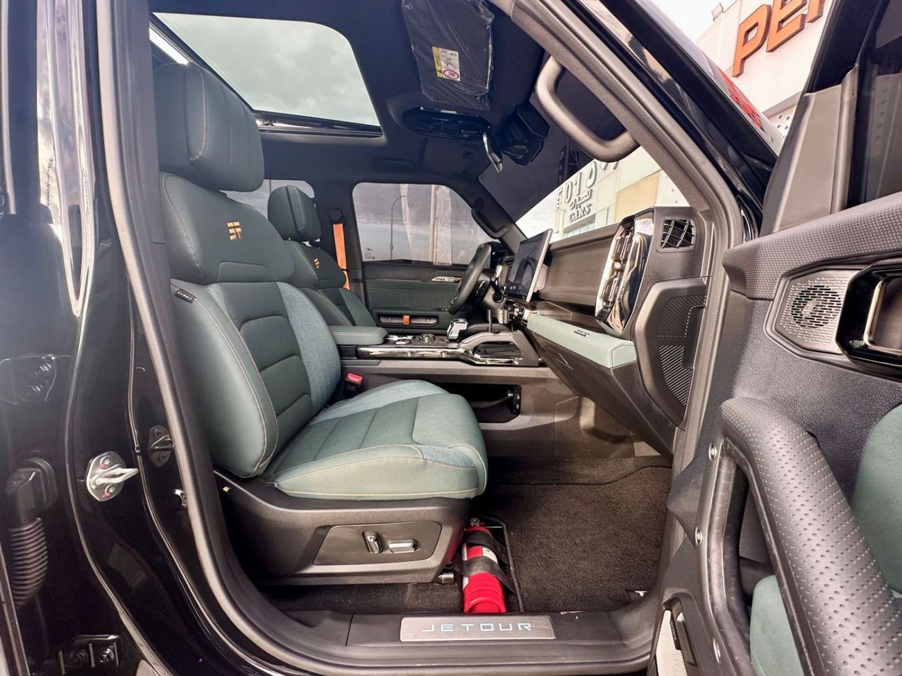 Jetour T2 Luxury  1817- MONTHLY l GCC l WARRENTY UNTIL 2030 | SERVICE CONTRACT | LUXURY PLUS l 2.0L TURBO