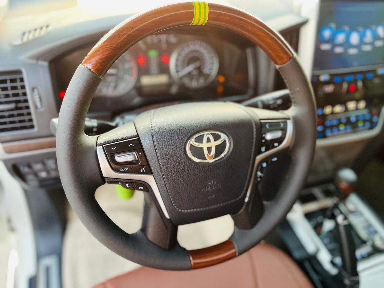 Toyota Land Cruiser Toyota landcuriser GXR  2018 V8 Diesel full Option