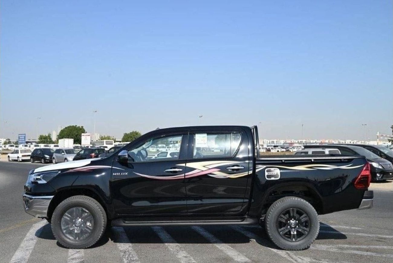 تويوتا هيلوكس 2025 TOYOTA HILUX DOUBLE CAB SR5 2.7L PETROL 4WD 5-SEAT AT
