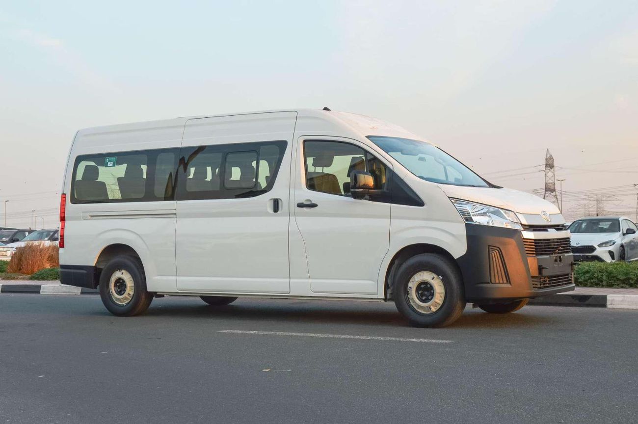 Toyota Hiace TOYOTA HIACE 2.8L FWD DIESEL MINIVAN 2026