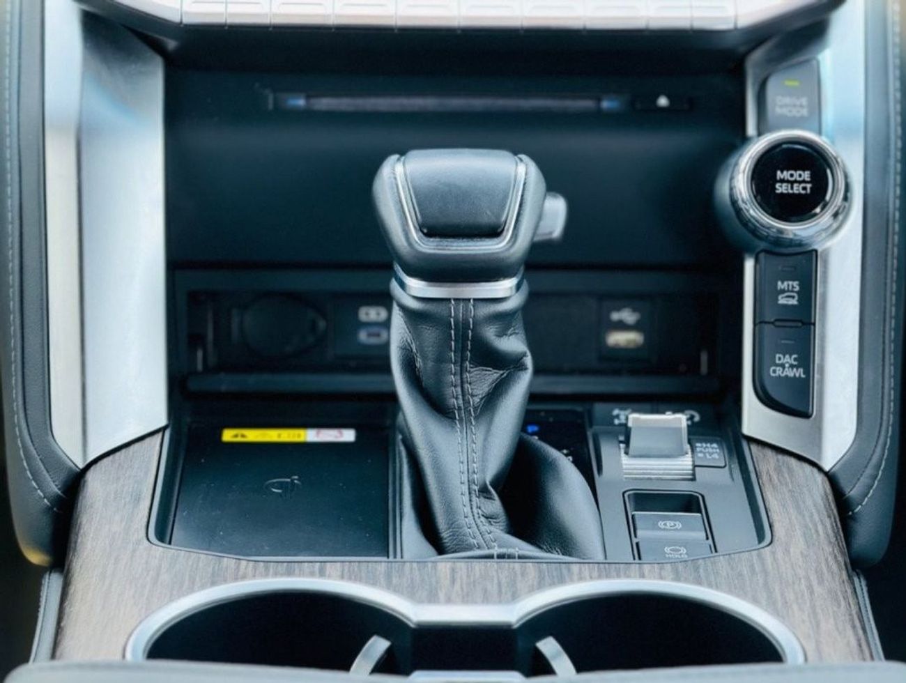 Toyota Land Cruiser Land Cruiser RHD VXR LC300