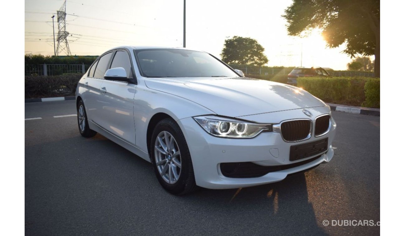 BMW 316i 2015 - GCC Specs - FSH - Immaculate Condition