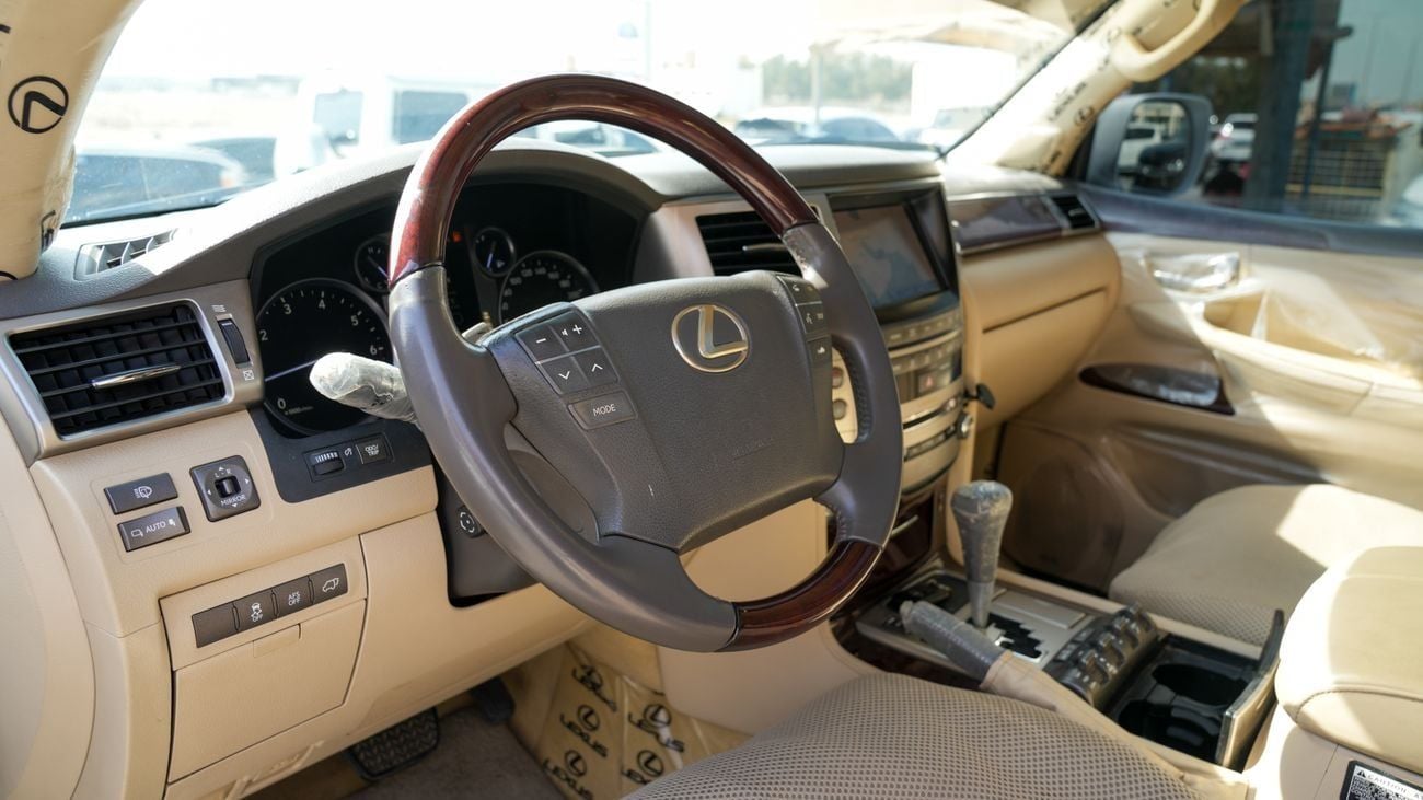 لكزس LX 570