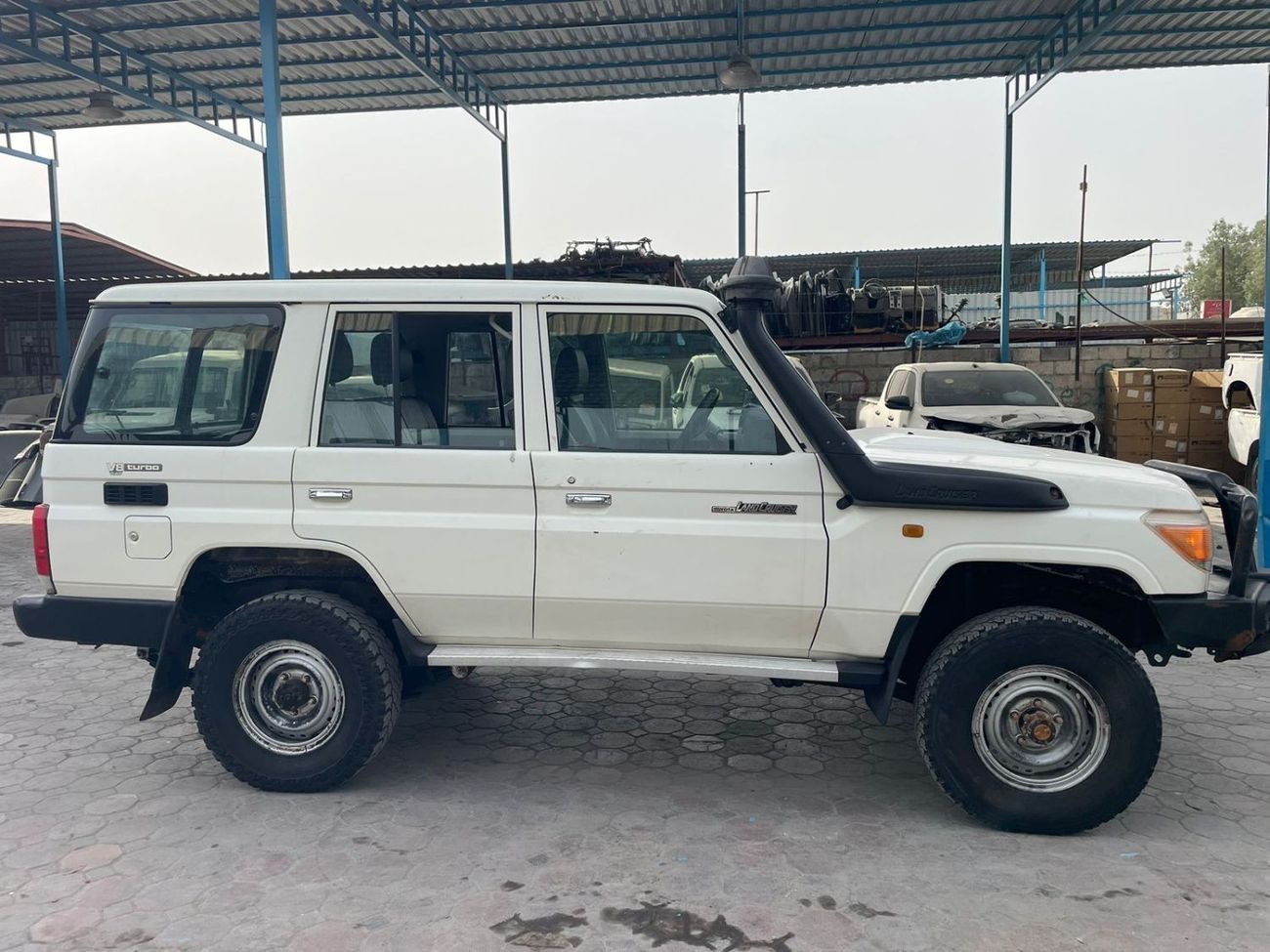 Toyota Land Cruiser 70