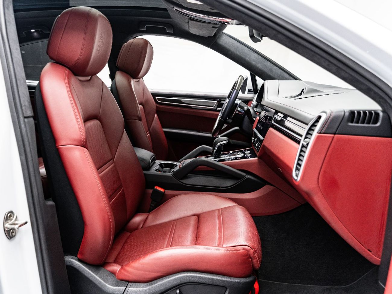 Porsche Cayenne GTS The BEST Ramadan Offer in the UAE - Limited Time Only, May 2026 Porsche Warranty, Low KM's, GCC