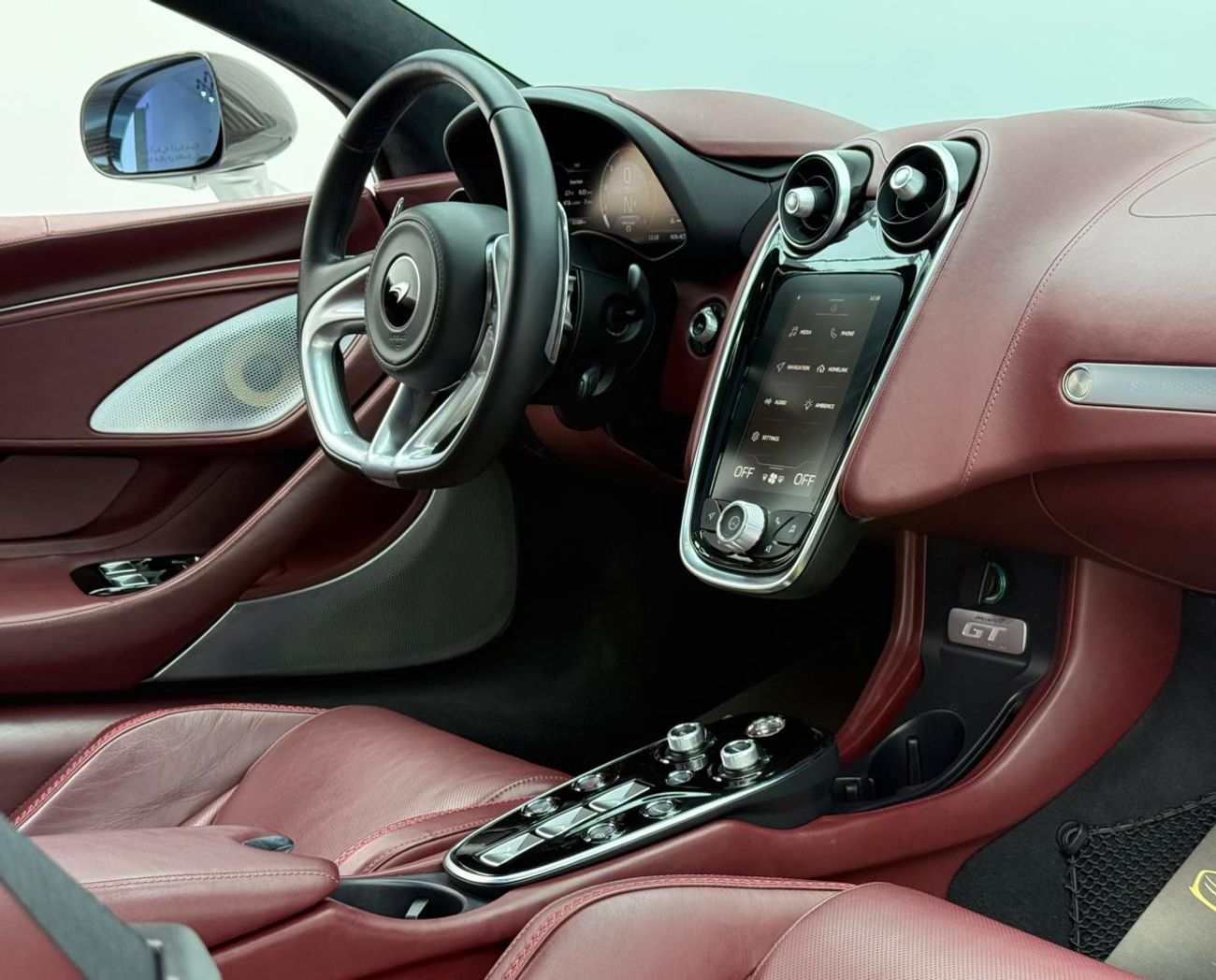 مكلارين GT 2022 McLaren GT ,McLaren Warranty+Service Contract+Full Service History ,GCC