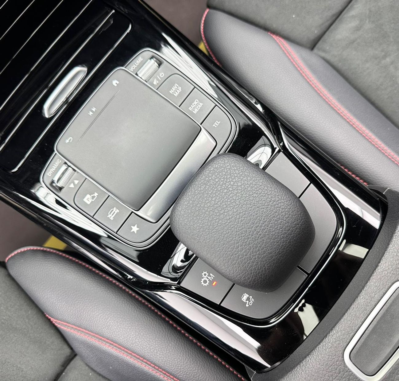 Mercedes-Benz CLA 35 AMG 2021 Mercedes-Benz CLA 35 AMG 4Matic, 1 Year Unlimited Km Warranty, Mercedes Full Service History, G