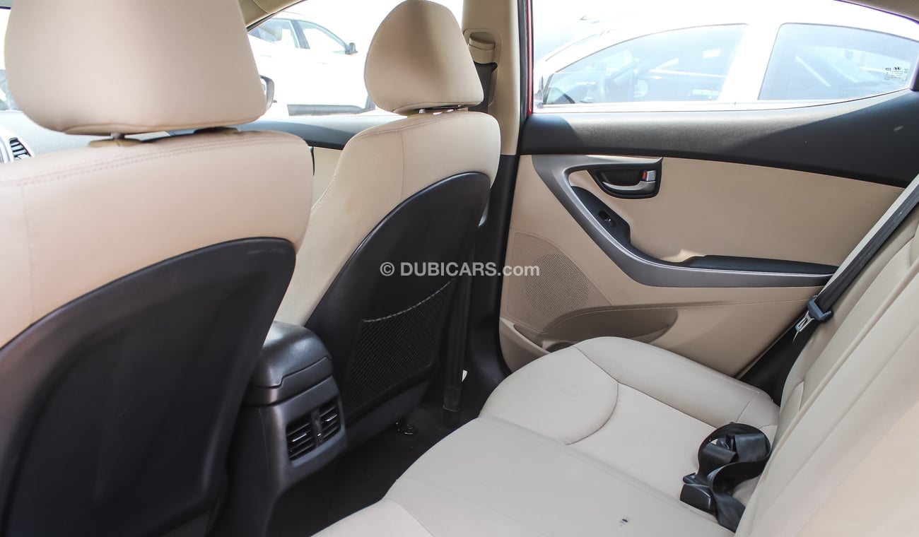 هيونداي إلانترا هيونداى النترا 2015 احمر  خليجى  بحالة ممتازة   بدون حوادث ماشية فليل