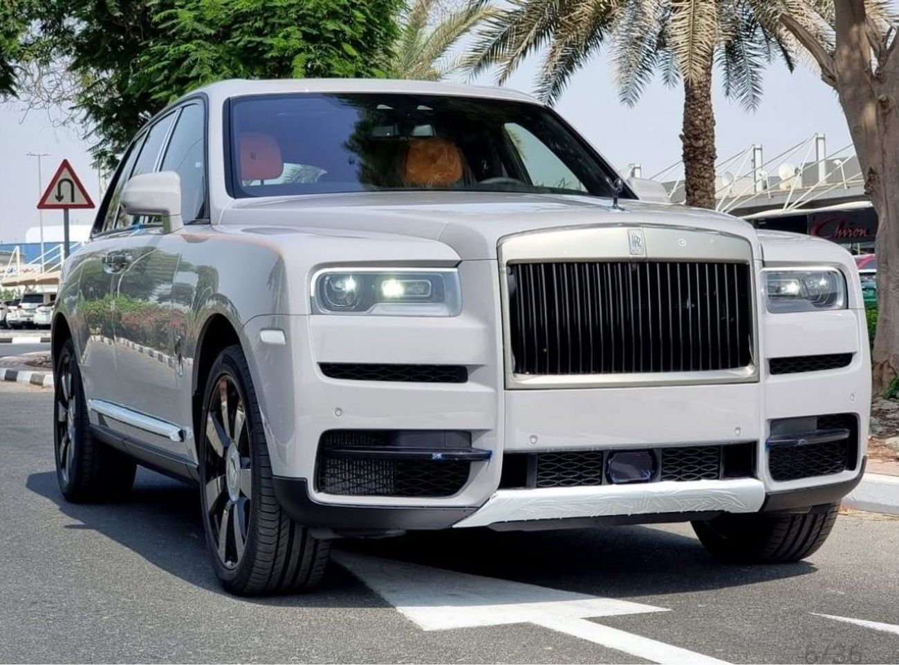 Rolls-Royce Cullinan VIP 2023 ORANGE INTERIOR