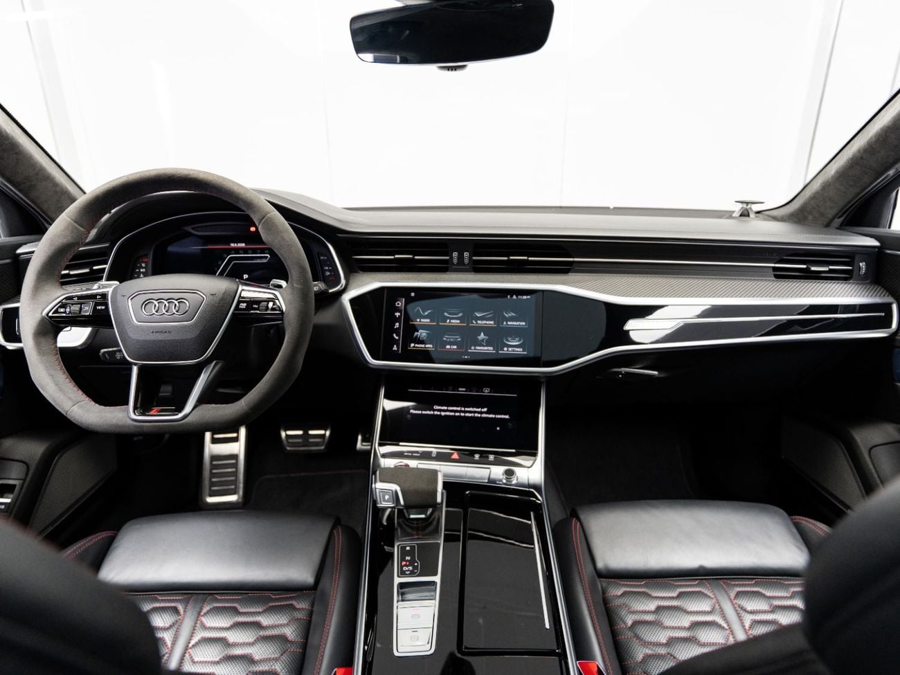 أودي RS6 BUY NOW, PAY 2027 | THE BLACKLINE STANDARD | June 2028 Audi Warranty, GCC