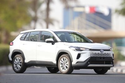 تويوتا كورولا كروس Corolla Cross Hybrid 2025 | Mid Option | Best Export Price