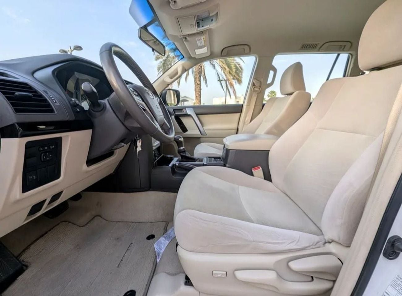 Toyota Prado Toyota prado 2022MODEL TXL 2.7L v4 petrol Engine Colour White Transmission Automatic Interior.Begie